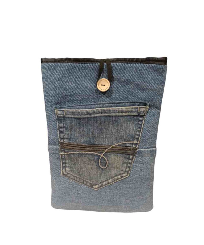 Funda para libros artesanal Anajorlu. Conciencia ecológica y estilo en el ecosistema MeetBIO